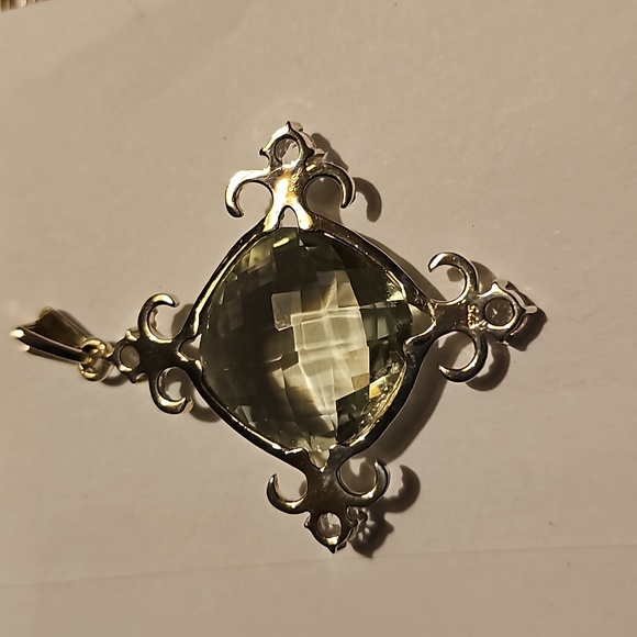 New Prasiolite and topaz Sterling Silver Pendant. Green Amethyst 💚 - Picture 5 of 6